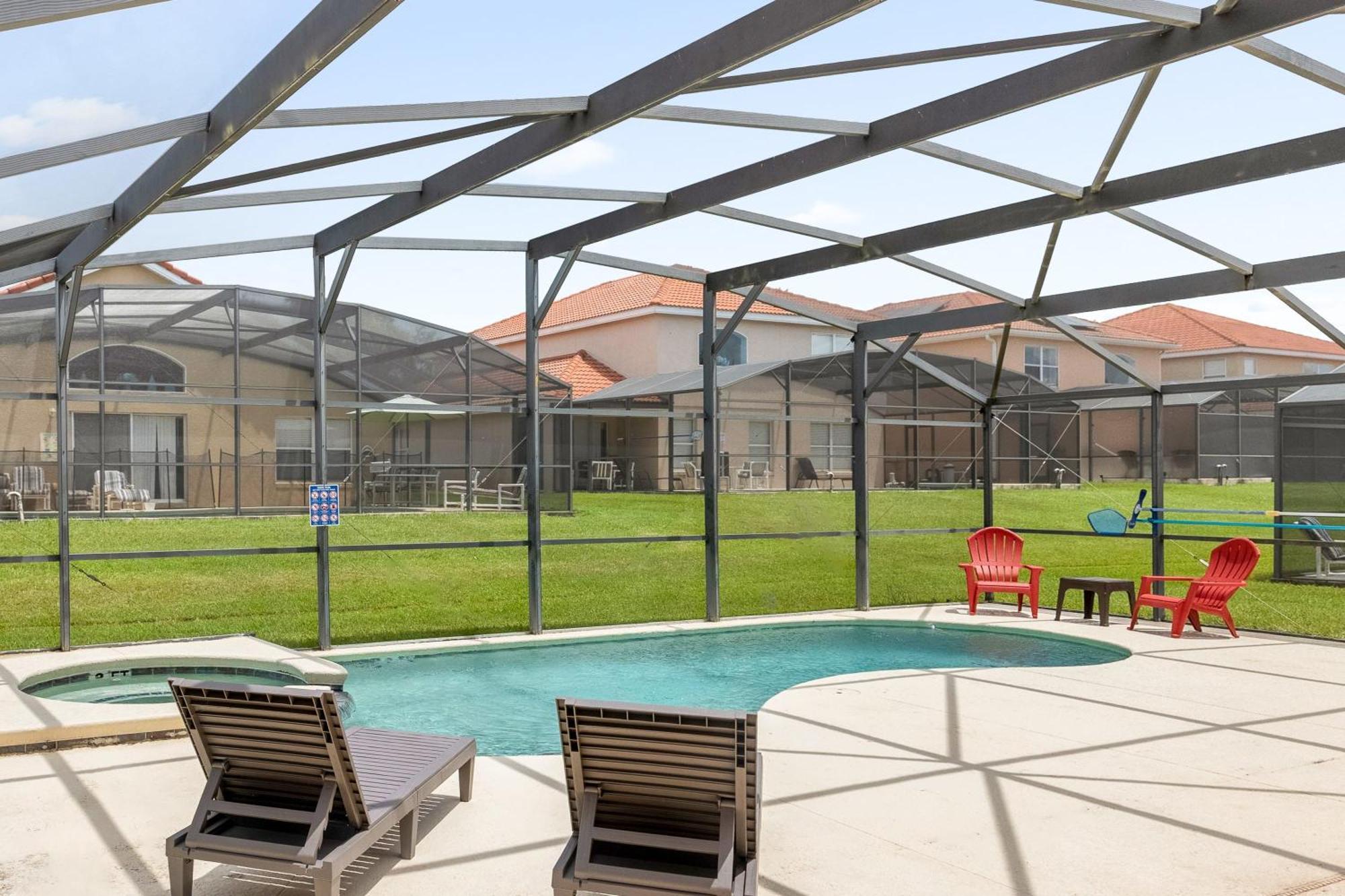 Large Spacious Home W Private Pool & Hot Tub Davenport Exterior foto